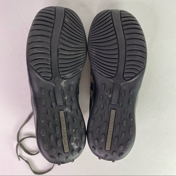 SKETCHERS Men’s Leather Stripe Sneakers | 12 - Picture 8 of 9